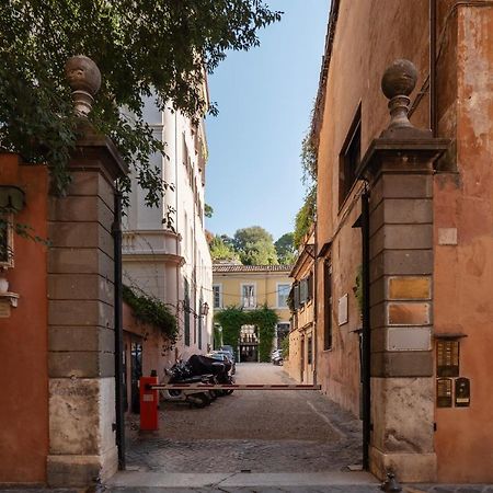 Studi Patrizi Dreaming Luxury Duplex Apartment Rome Luaran gambar
